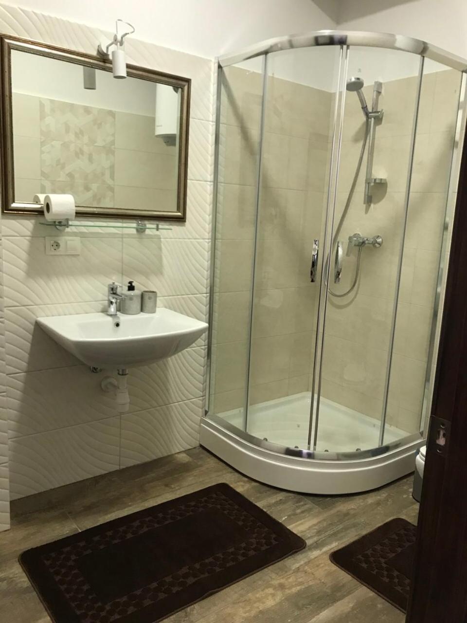 Apartment Lwów Zewnętrze zdjęcie